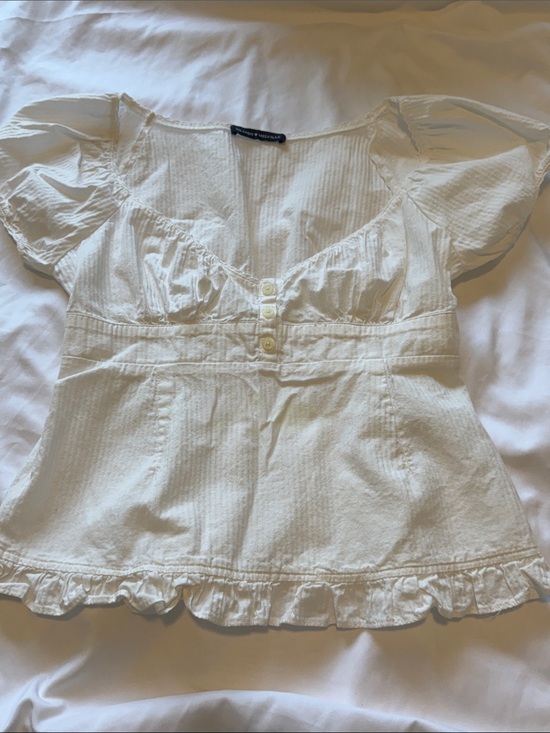 Brandy Melville Tops - Brandy Melville Ruffle Top